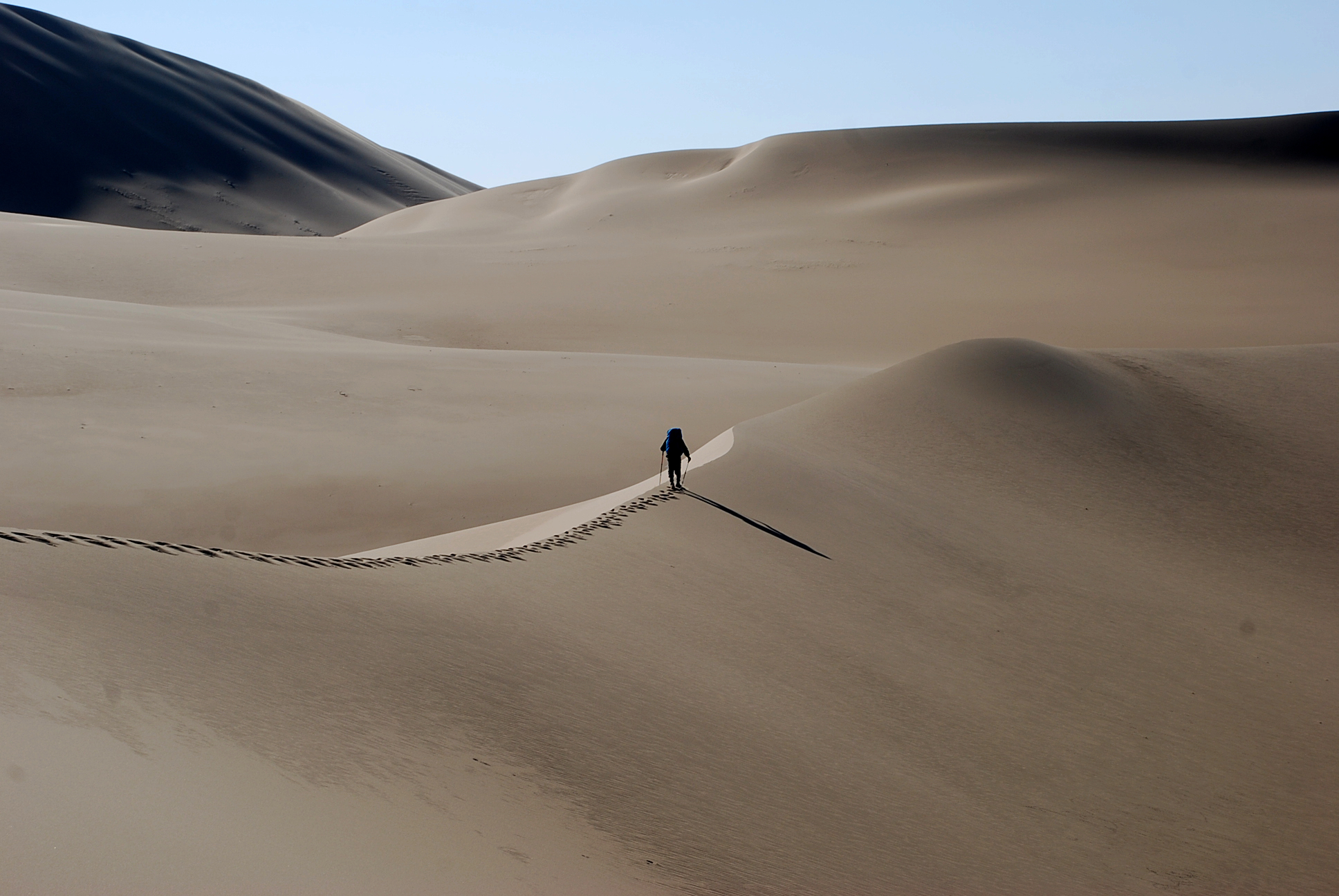 我们走过-西东自助徒步穿越巴丹吉林沙漠-公告